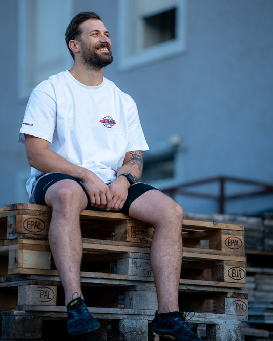 T-shirt Oversize Unisexe “DON’T DO IT FOR THE FAME” – Blanc